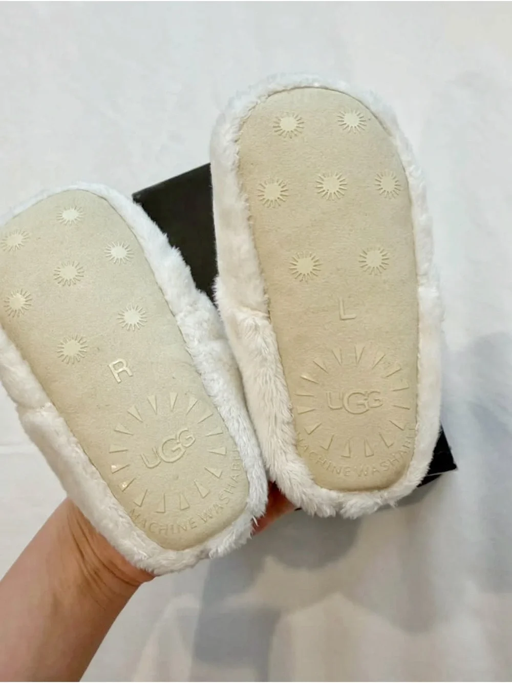 UGG Unisex Bixbee Booties - Baby size US4/5